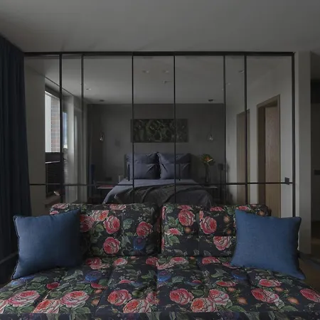 Apartman Jaukus Butas Senamiestyje Su Vaizdu I Jono Kalneli